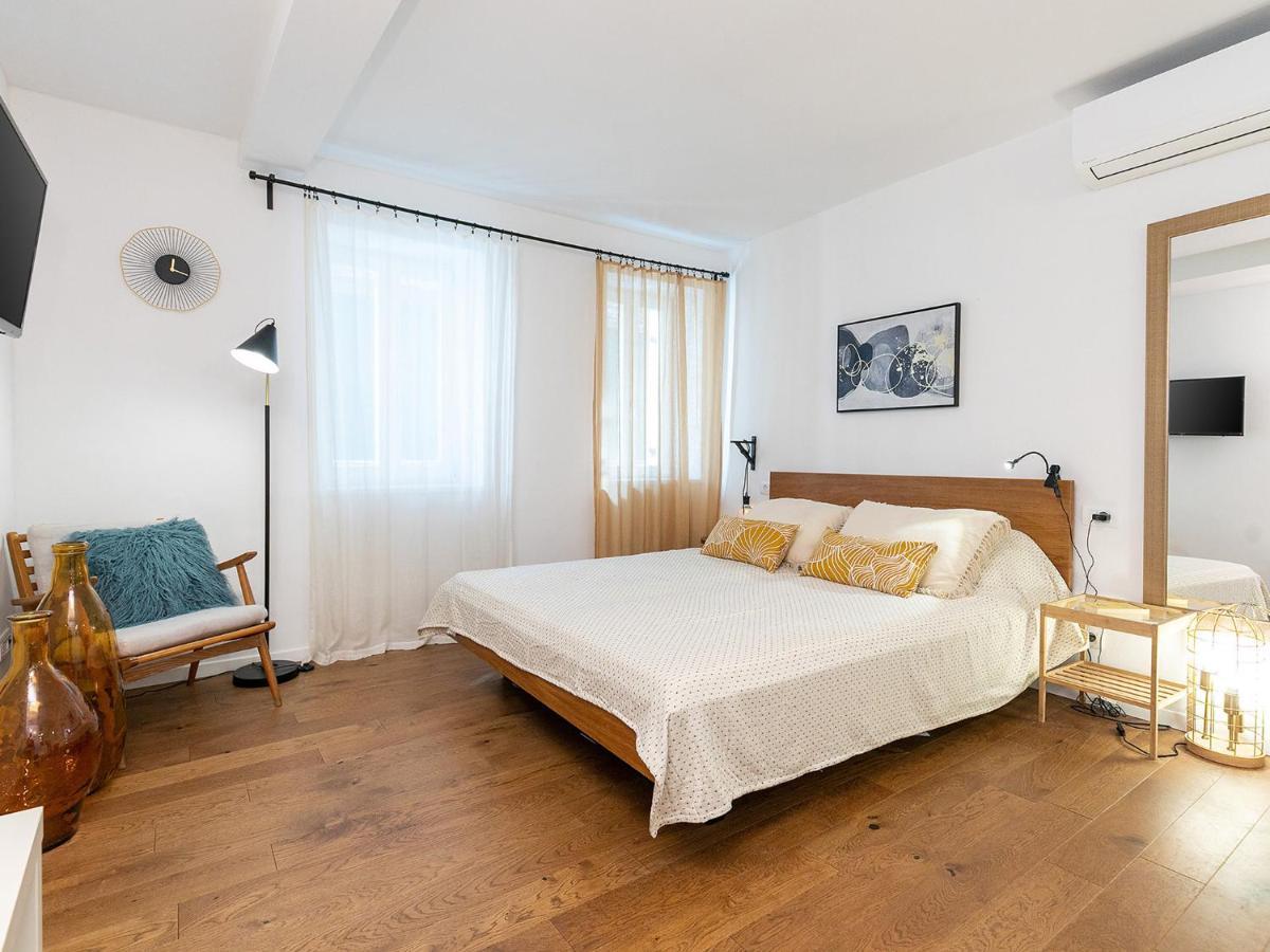 Stylish Studio Apartment By Irundo Rovinj Ngoại thất bức ảnh